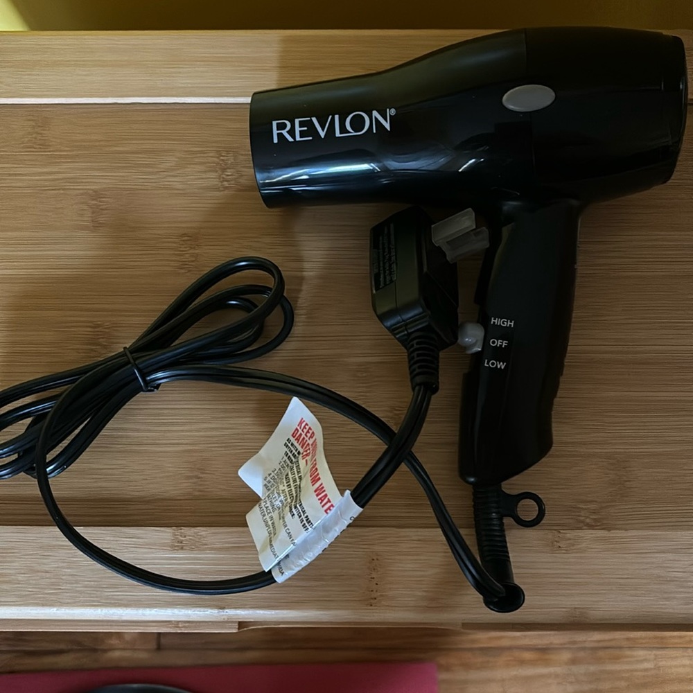 Revlon travel hair dryer 1875 W